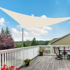 Toldo vela Outsunny triangular crema 4x4x4 m
