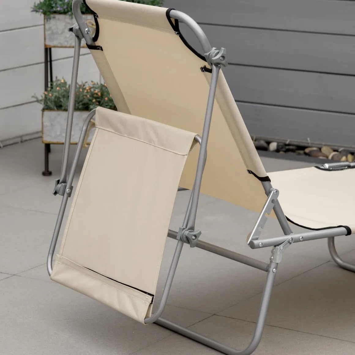 Tumbona Benidorm Outsunny plegable con parasol beige 36x187x58 cm