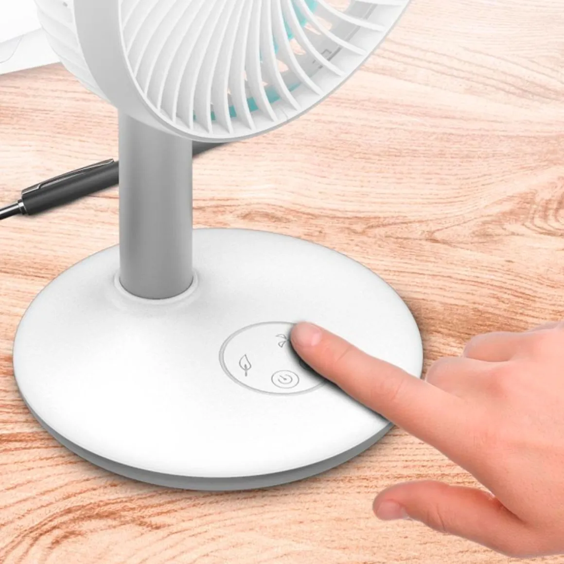Ventilador de sobremesa Cecotec EnergySilence 4000 Portable Desk 4000mAh inalámbrico blanco