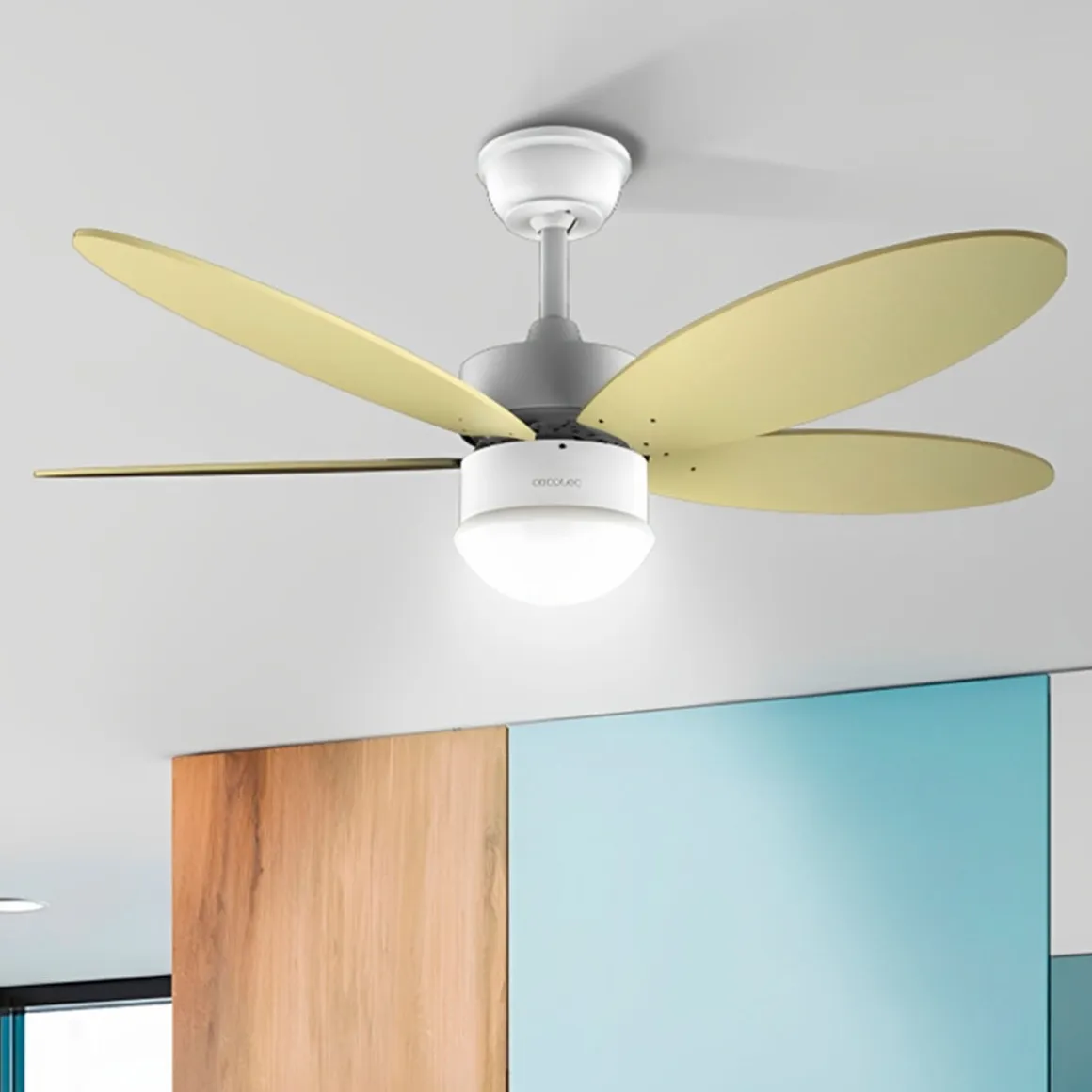 Ventilador de techo Cecotec EnergySilence Aero 4260 SunLight 40W función verano/invierno amarillo Ø106 cm