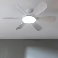 Ventilador de techo EnergySilence Aero 5200 55W 6 aspas con mando a distancia Ø132 cm