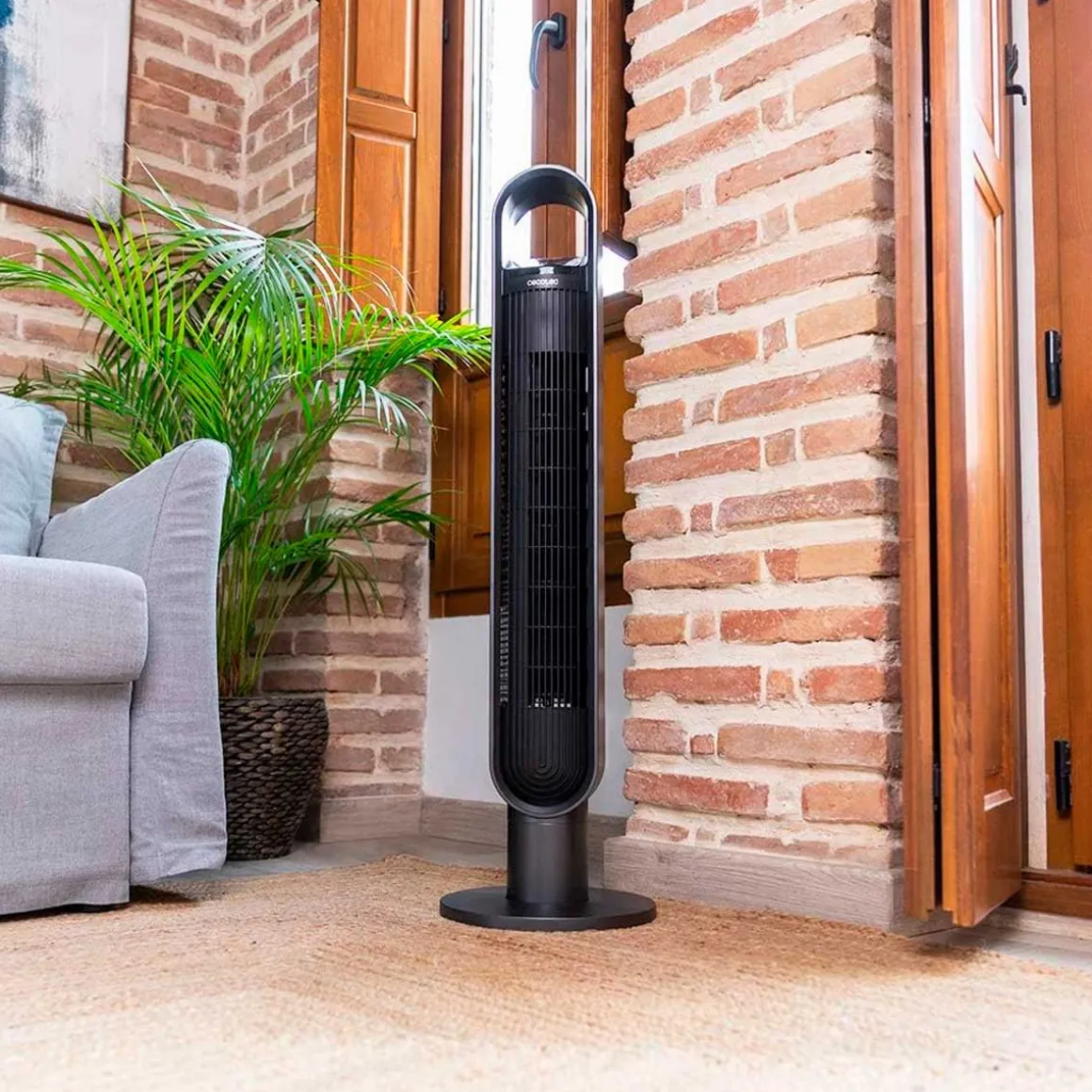 Ventilador de torre Cecotec EnergySilence 9190 SkyLine Ionic Connected 60W WiFi + mando a distancia negro
